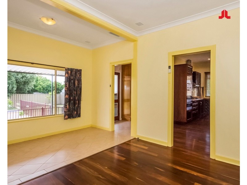 8 Second Avenue, Shoalwater WA 6169