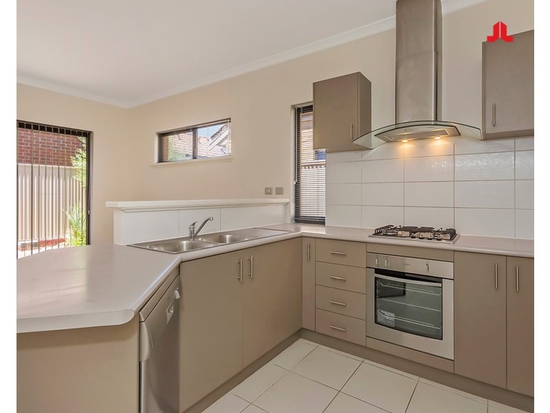 2/35 Mosedale Loop, Waikiki WA 6169