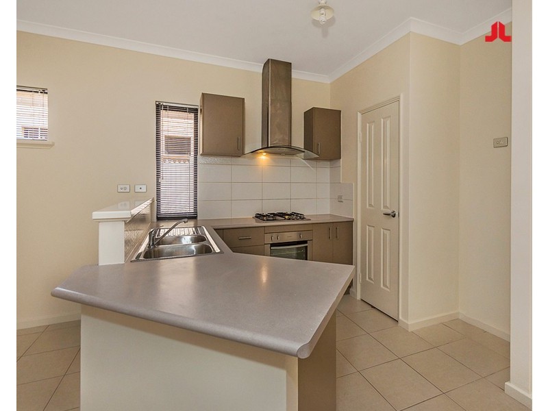 2/35 Mosedale Loop, Waikiki WA 6169