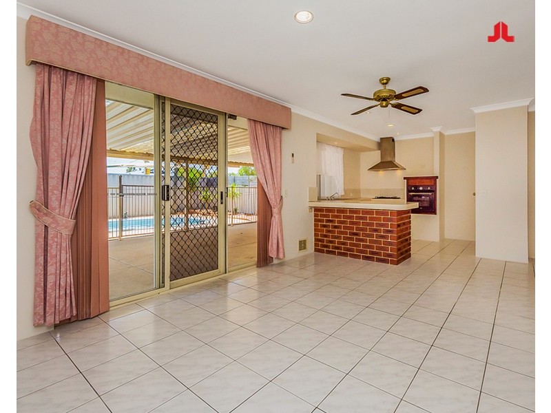 2 Argonaut Avenue, Waikiki WA 6169