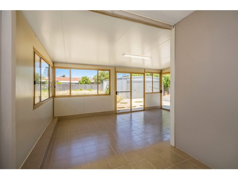 192 Safety Bay Road, Safety Bay WA 6169