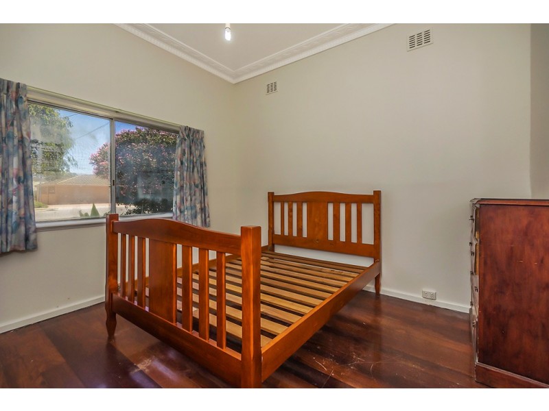 192 Safety Bay Road, Safety Bay WA 6169