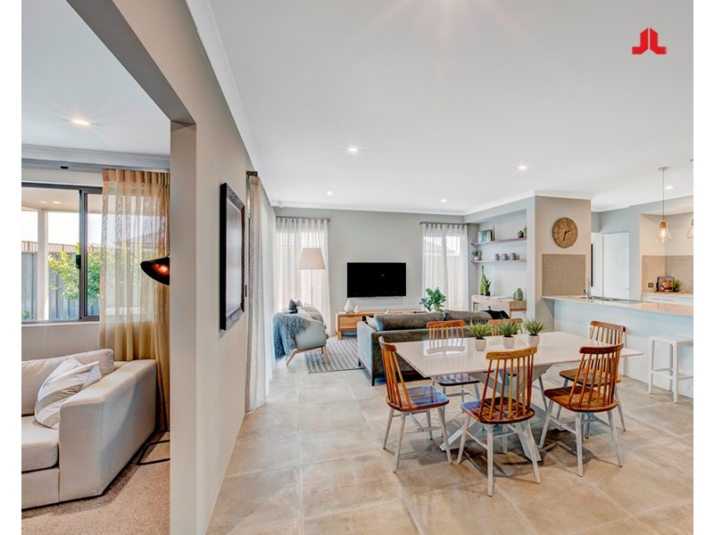 24 Dalby Street, Hilbert WA 6112