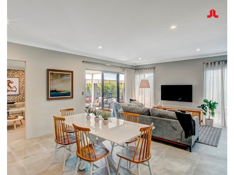 24 Dalby Street, Hilbert WA 6112