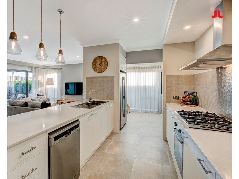 24 Dalby Street, Hilbert WA 6112