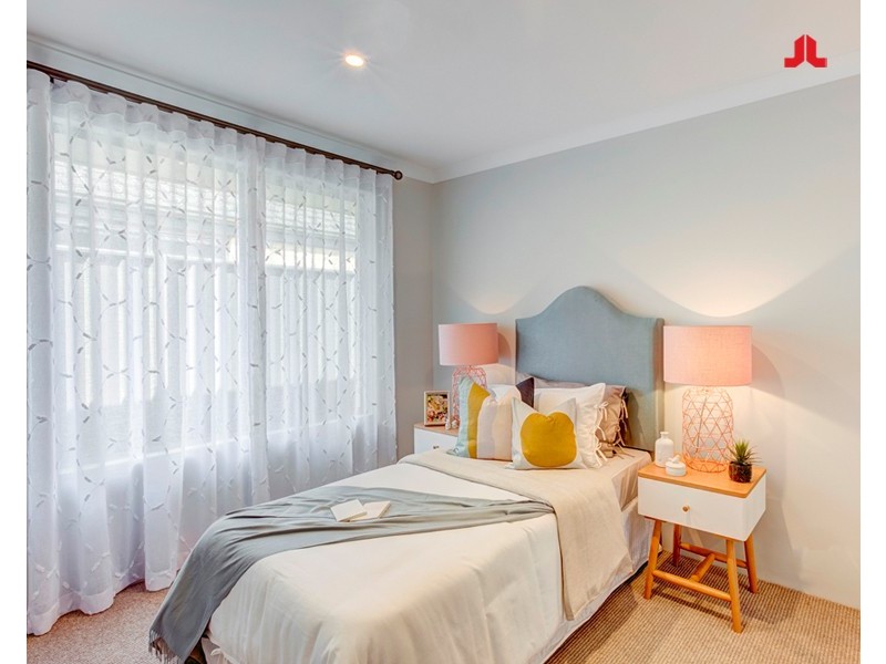 24 Dalby Street, Hilbert WA 6112