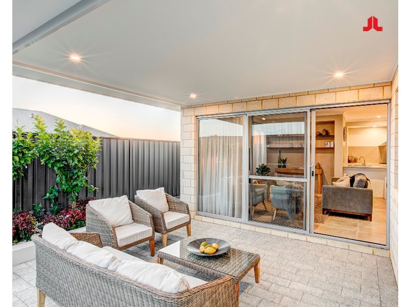 24 Dalby Street, Hilbert WA 6112