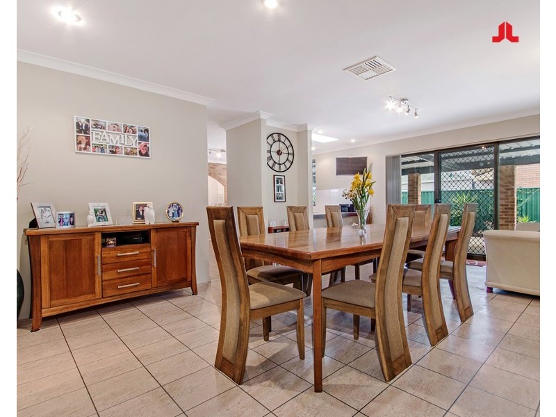 9 Leeder Street, Safety Bay WA 6169