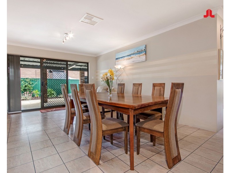 9 Leeder Street, Safety Bay WA 6169