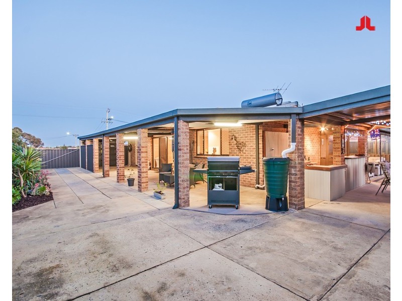 9 Leeder Street, Safety Bay WA 6169