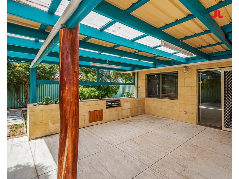 4 Montego Close, Safety Bay WA 6169