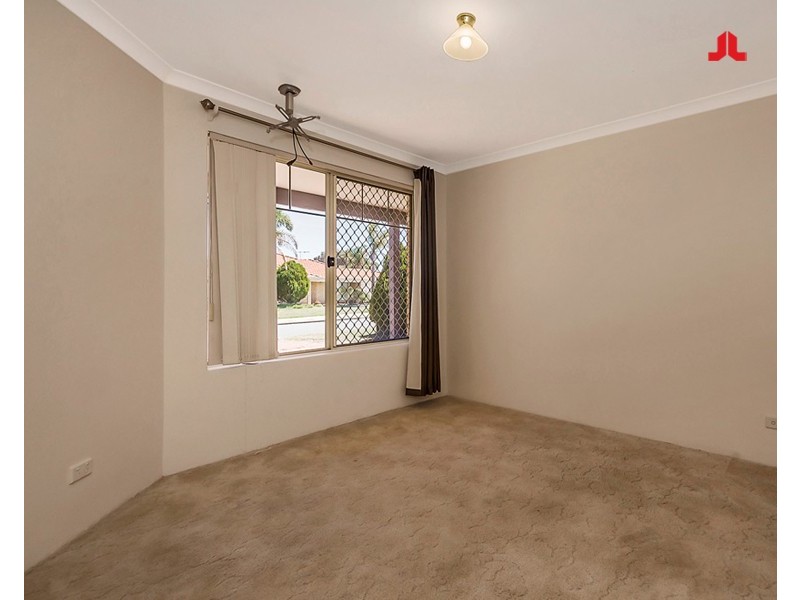 8 Sarah Ann Cres, Warnbro WA 6169