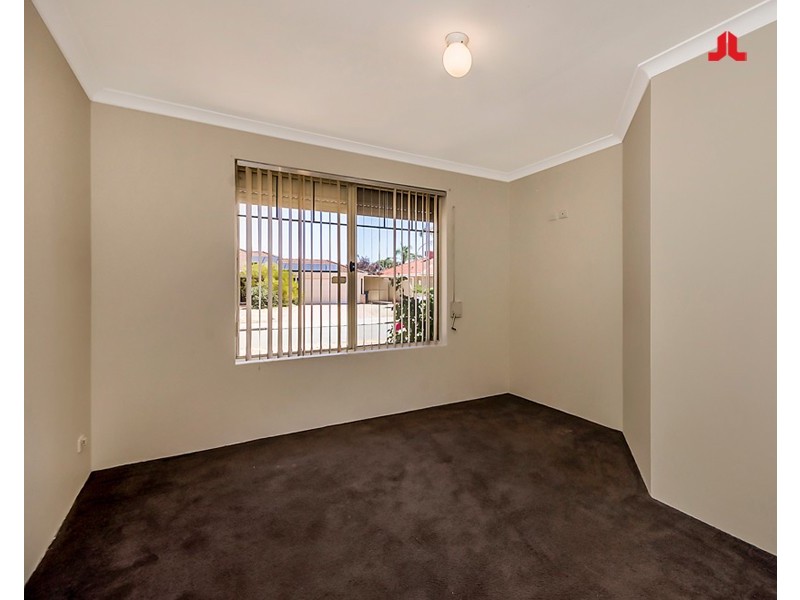 8 Sarah Ann Cres, Warnbro WA 6169