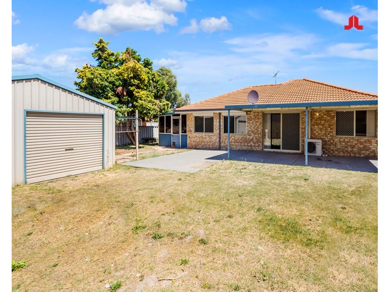 8 Sarah Ann Cres, Warnbro WA 6169