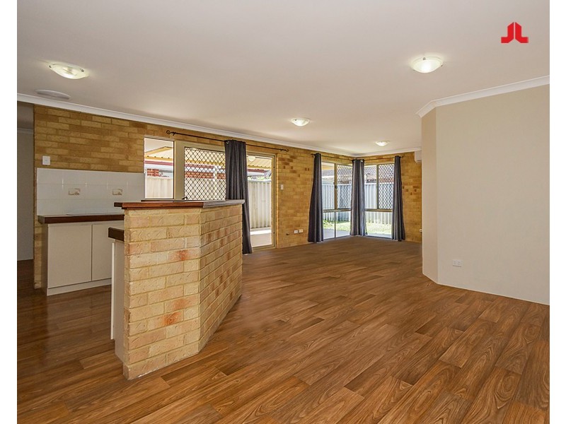 5 Maroon Place, Warnbro WA 6169