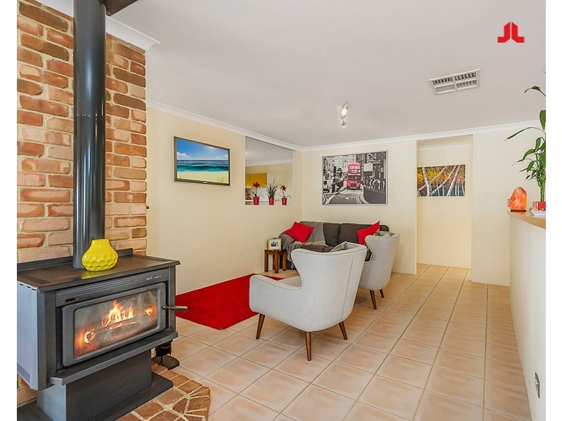 81 La Spezia Dr, Secret Harbour WA 6173