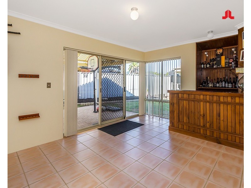 81 La Spezia Dr, Secret Harbour WA 6173