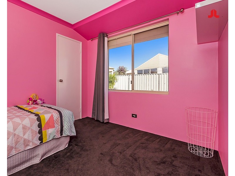 81 La Spezia Dr, Secret Harbour WA 6173