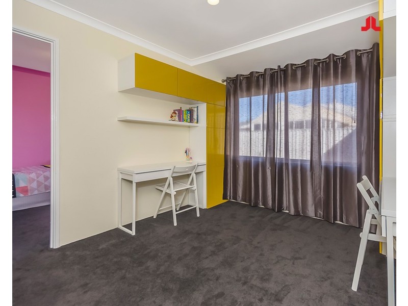 81 La Spezia Dr, Secret Harbour WA 6173