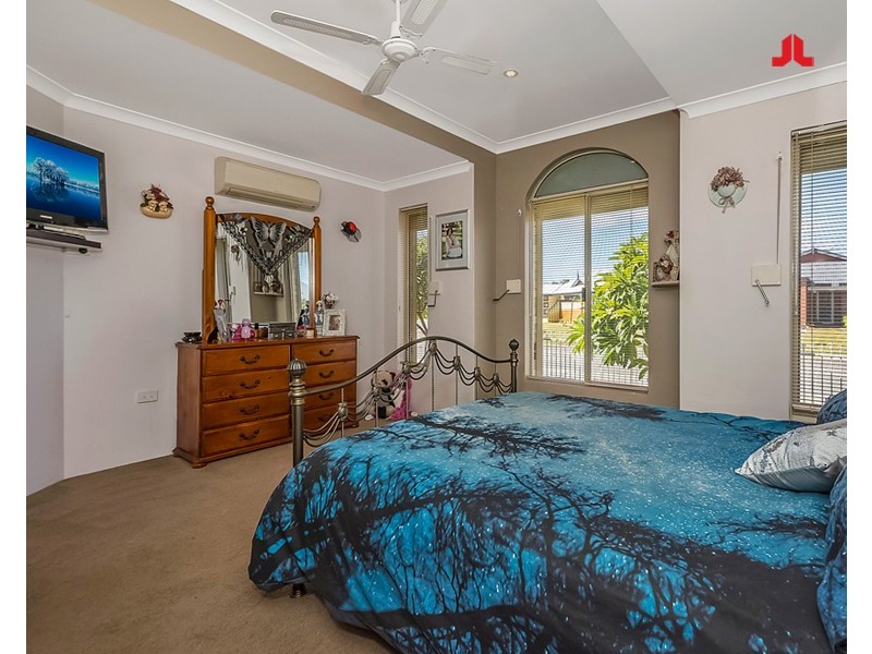 11 Athens Entrance, Port Kennedy WA 6172