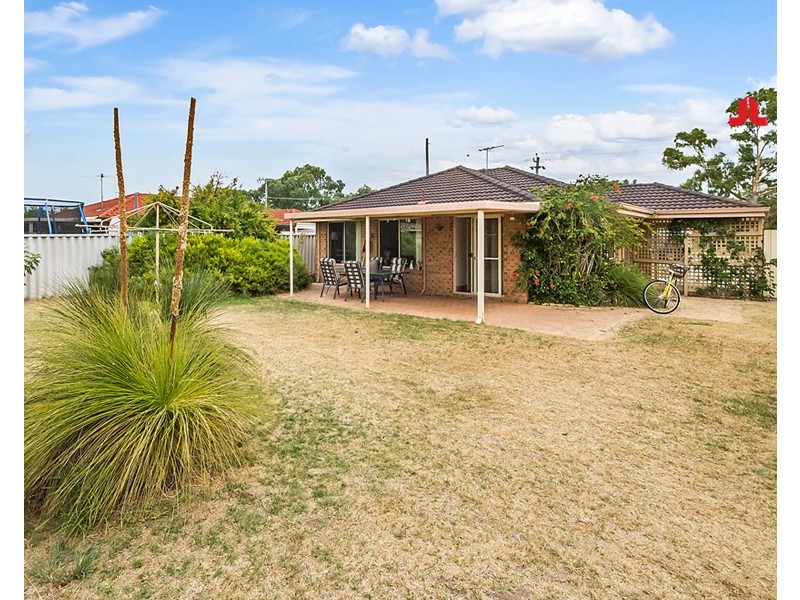 35 Grange Drive, Cooloongup WA 6168