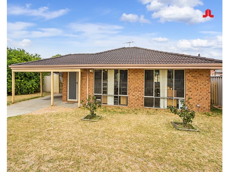 35 Grange Drive, Cooloongup WA 6168