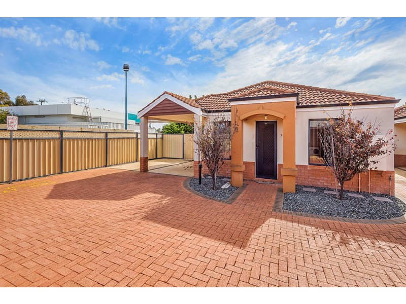 5/53 Moreton Cres, Warnbro WA 6169