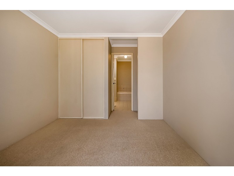 5/53 Moreton Cres, Warnbro WA 6169