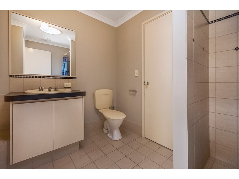5/53 Moreton Cres, Warnbro WA 6169