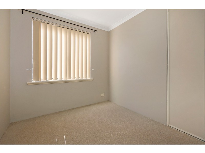 5/53 Moreton Cres, Warnbro WA 6169