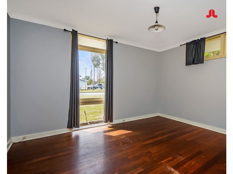 103 Read Street, Rockingham WA 6168