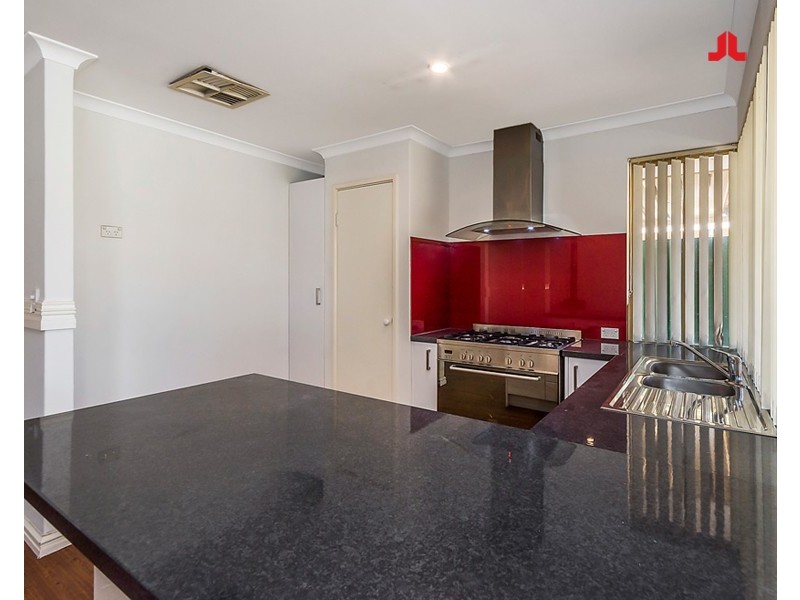 13 Nurrari Close, Waikiki WA 6169