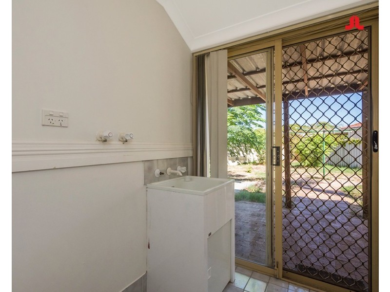 13 Nurrari Close, Waikiki WA 6169