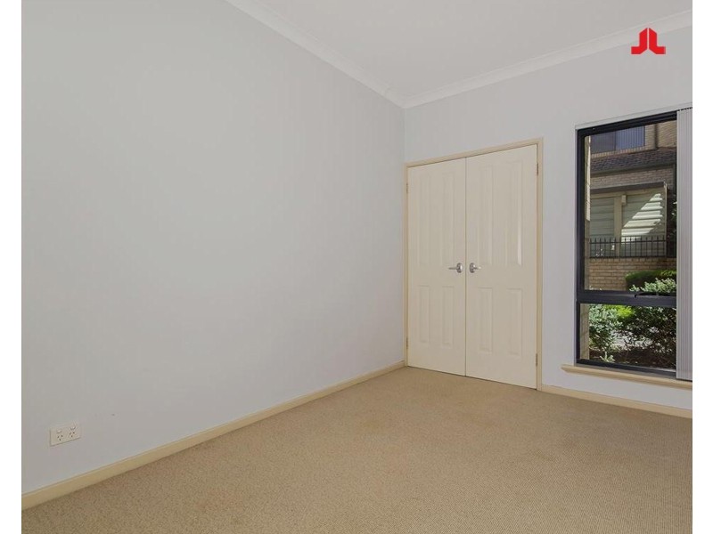 2/3 Fraser Street, Rockingham WA 6168