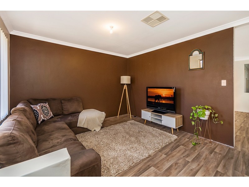 17 Knutsford Crescent, Port Kennedy WA 6172