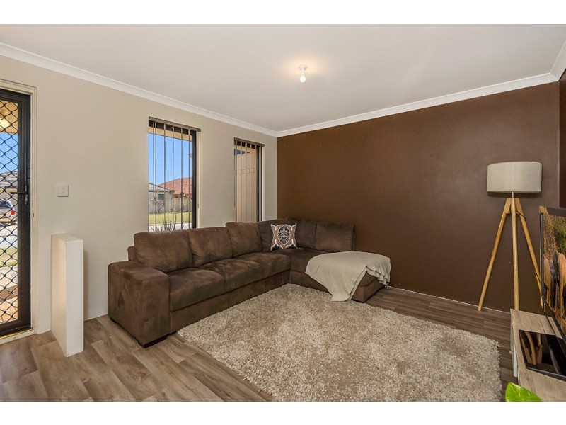 17 Knutsford Crescent, Port Kennedy WA 6172