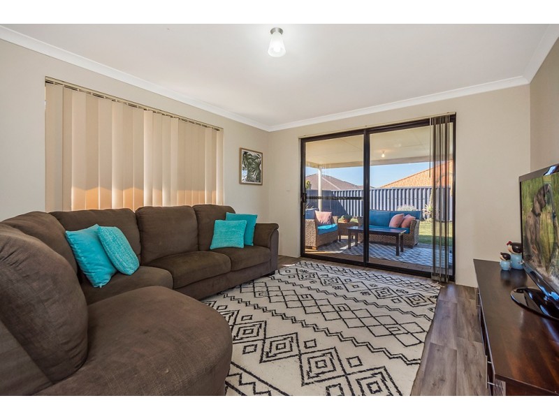 17 Knutsford Crescent, Port Kennedy WA 6172