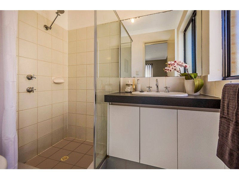 17 Knutsford Crescent, Port Kennedy WA 6172