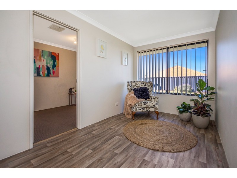 17 Knutsford Crescent, Port Kennedy WA 6172