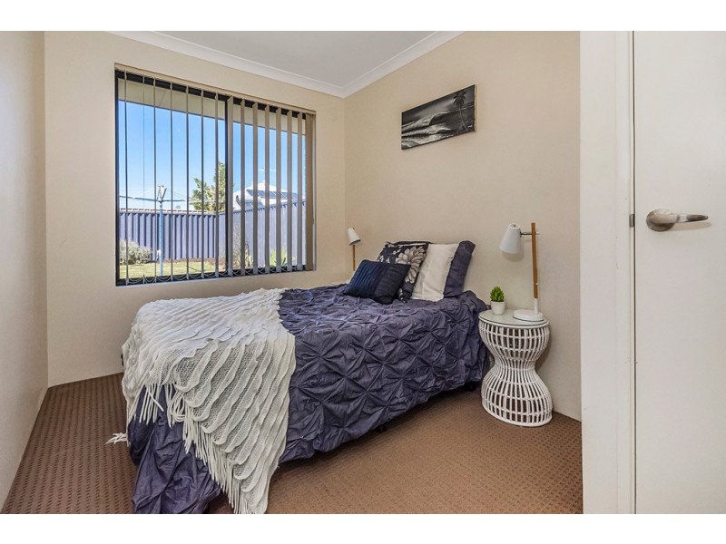 17 Knutsford Crescent, Port Kennedy WA 6172