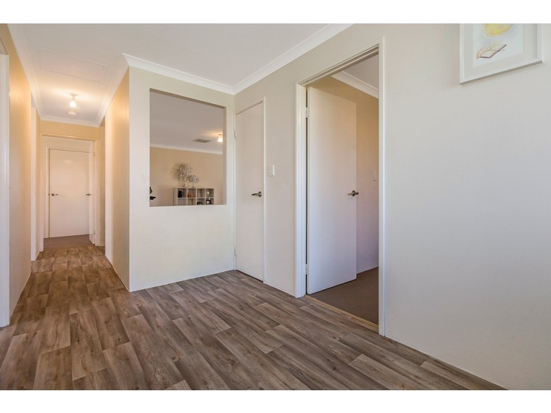 17 Knutsford Crescent, Port Kennedy WA 6172
