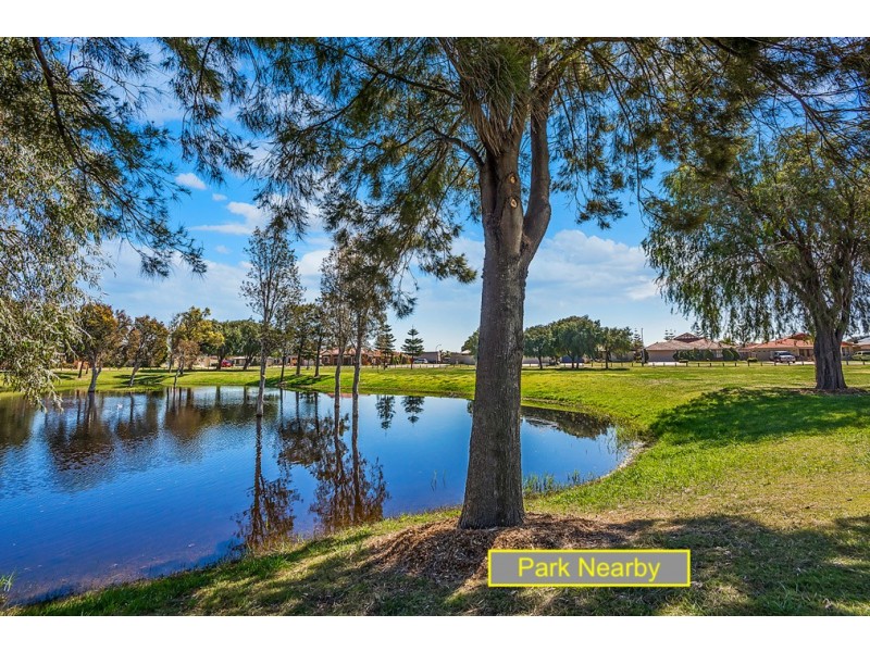 17 Knutsford Crescent, Port Kennedy WA 6172