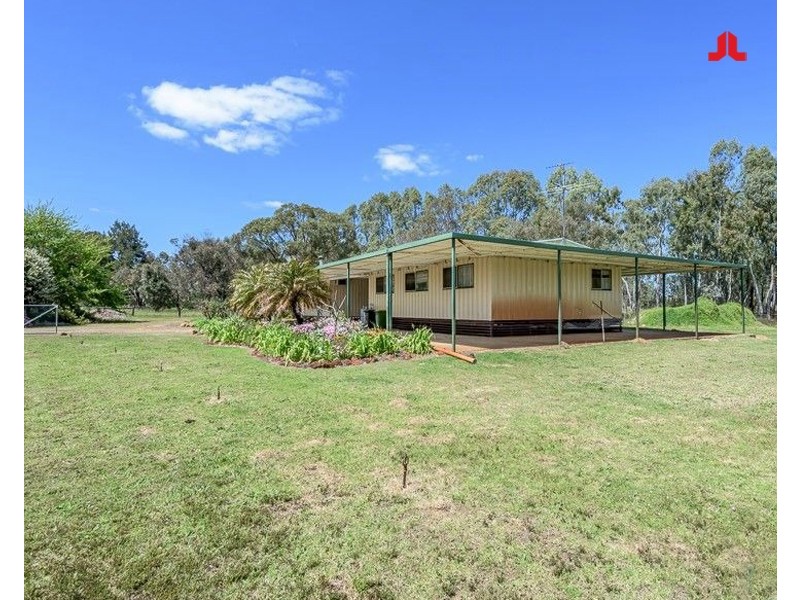 435 Jarrah Road, Hopeland WA 6125