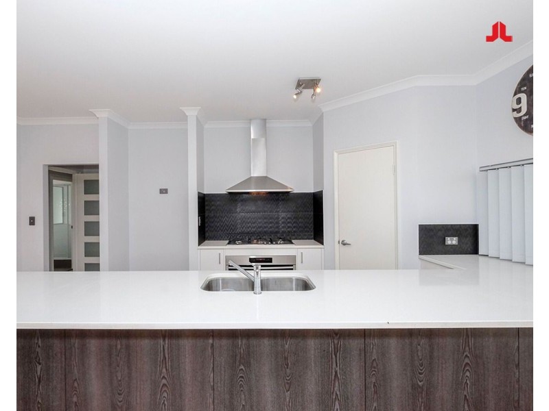 105 Litchfield Circle, Wandi WA 6167