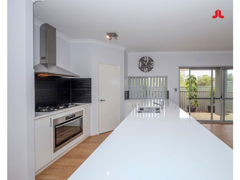 105 Litchfield Circle, Wandi WA 6167