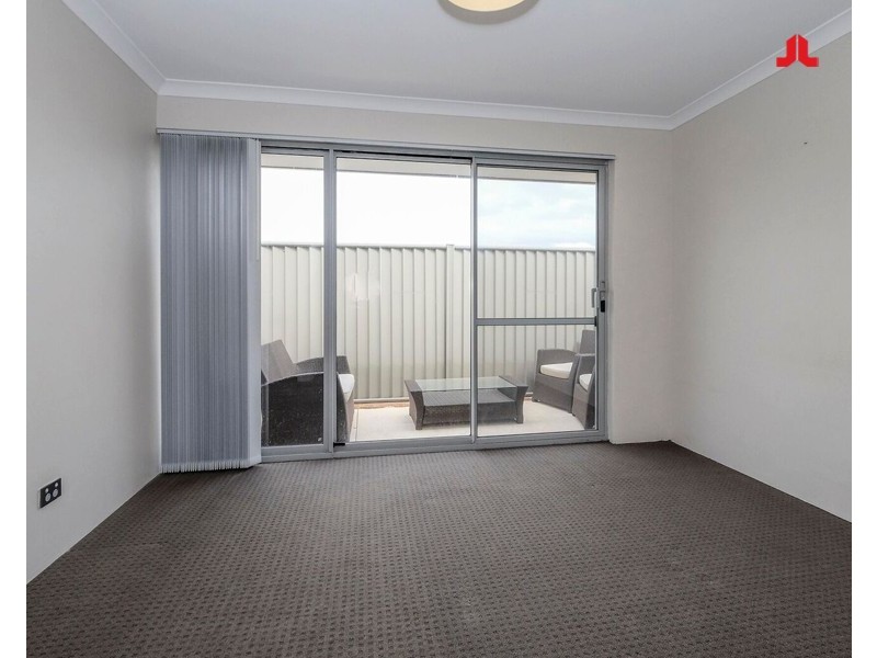 105 Litchfield Circle, Wandi WA 6167