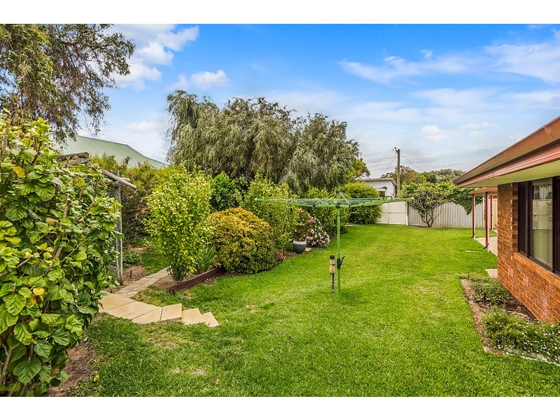 31 Fendam Street, Waikiki WA 6169