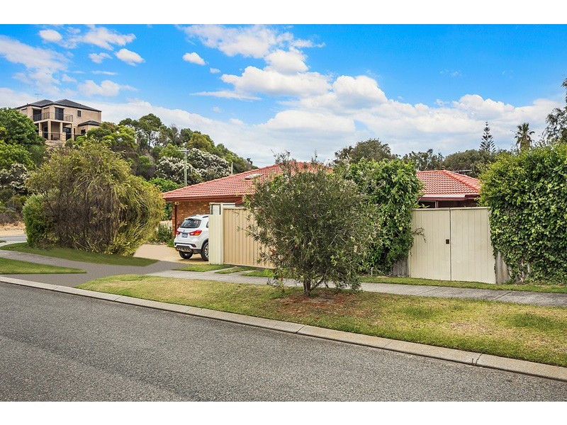 31 Fendam Street, Waikiki WA 6169