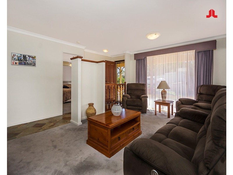 4 Gun Court, Leda WA 6170