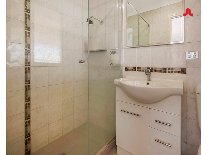 4 Gun Court, Leda WA 6170